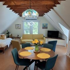 The Oak Park Loft