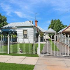 Francis Retreat- Echuca Holiday Homes