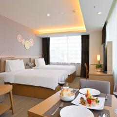 Holiday Inn & Suites Shin Osaka by IHG