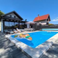 July Holiday House
