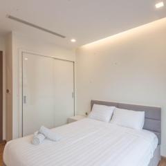 Royal Serviced apartment Vinhomes Metropolis