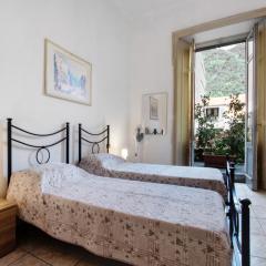 Appartamento In Centro - Como