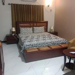 Vorano Guest House KHI