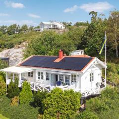 Beautiful Home In Uddevalla With Wifi