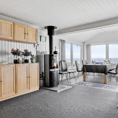 2 Bedroom Awesome Home In Otterup