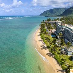 Luxury One-Bedroom Apartment with Ocean View