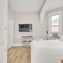 Trolley Teacup Charming Cozy Studio apts