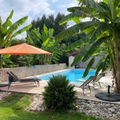 Le Domaine Loft - Piscine - Jacuzzi - Parc