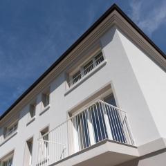 Riviera Venice Apartments