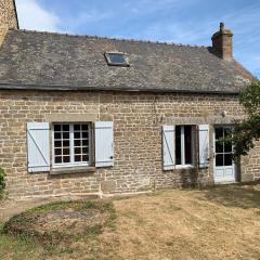 Renovated French Country Bungalow for Two - A Home for Your Next Holiday