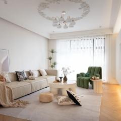 Eastern Hub - Bund Branch Luxurious Super Four-bedroom in Shilin Huayuan