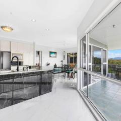 360-Degree View 1BR Luxury Apartment in Elanora