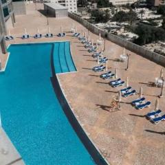 Luxury Corniche Residence 2 BHK pool gym wifi sea front