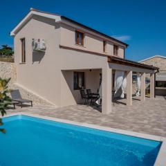 Villa Kamia with private heated pool and electric vehicle adapter