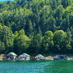 Lake Cabin Bicaz