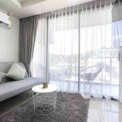 Modern fully furnished apartment near the beach