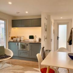 Redland Retreat, Cosy Garden Studio for 2