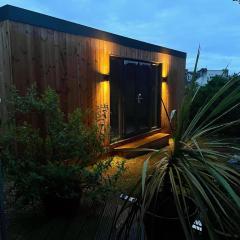 Redland Retreat, Cosy Garden Studio for 2