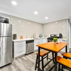 Bright and Modern 1BR Apartment in Central Houston