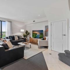 Spacious 3-Bed Apartment by the MCG