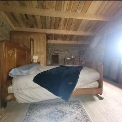 Chambre rustique, eco responsable, nature, sauvage