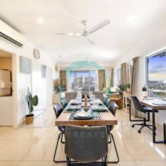 Reef-side Splendour City Vistas - Pool - Workspace