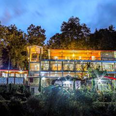 Blossom Hideaway Kausani