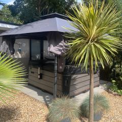 Garden Studio & Hot Tub