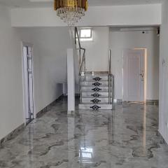 Kim's 2 bedroom Apartment