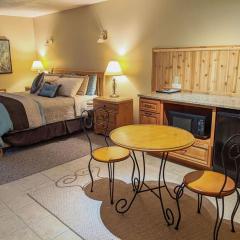 Springbrook Inn Cedar Trail