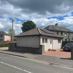 Cute Cottage Central Bathgate