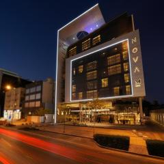 Nova M Hotel, Edge by Rotana