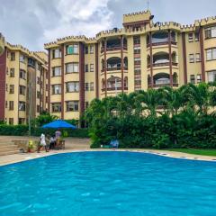 Sunset Paradise 4-Bedroom, 6-beds Condominium