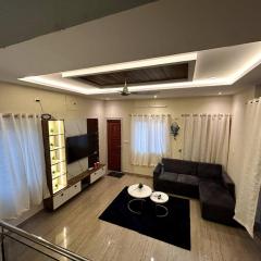 Spacious 3bhk Triplex Villa Near To IT Hub