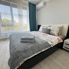 Near Airport Cozy Apartment