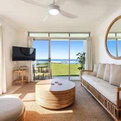 Absolute Beachfront Apartment 11B