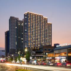 The Hotel Sokcho by Best Western Signature Collection
