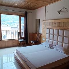 HOTEL ROSHAN REGENCY By seraj heritage