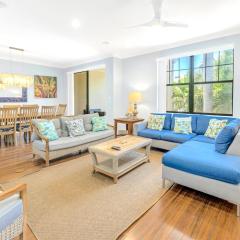 One-of-a-Kind! Pool, Terraces, Ocean-View Rooftop, in Siesta Village at Best Beach!