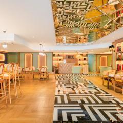 THEE Bangkok by TH District "newly renovated"
