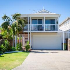 Sunny Shores Family Retreat