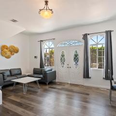Lovely gated 3bedroom & 2 bath unit near Universal studio and Hollywood