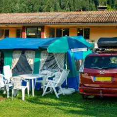 phoenix glamping at camping Lampele