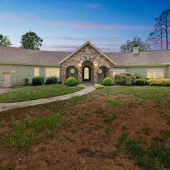 Hidden Waterfront Luxury Oasis with 9-Acre Pond home