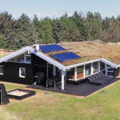 14 person holiday home in Blokhus-By Traum