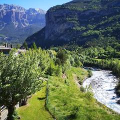 Apartamento con vistas al Parque Nacional de Ordesa y Monteperdido
