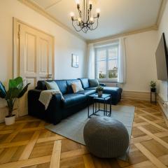 City Apartment with Rooftop Terrace