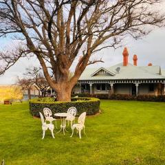 Beautiful Federation Residence for 16 Guests great for wedding functions