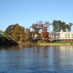 Riverside Hotel, Ascend Hotel Collection