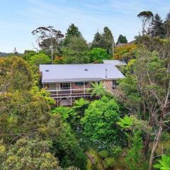 Azimuth - Spacious Family Retreat with City Views